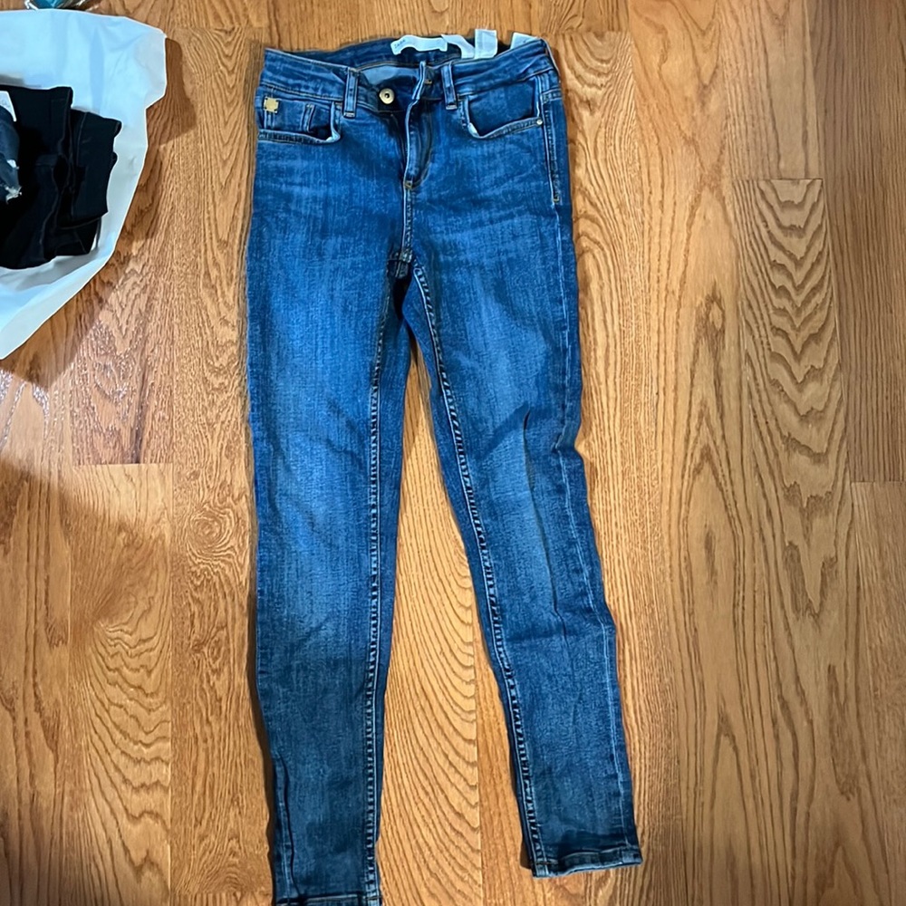 Zara skinny jeans size 4